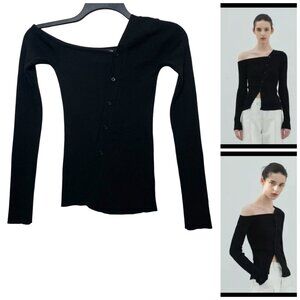 Diagonal Brand Top One Size (XS-M) Off Shoulder Knit Button Closure Linen Blend